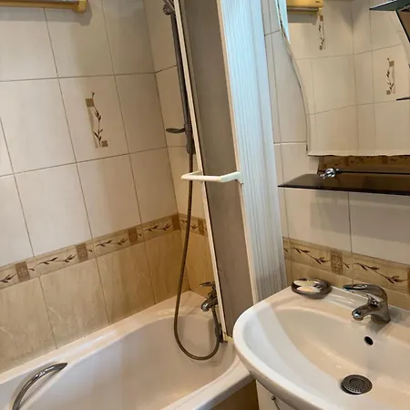 Lägenhet Metro Targowek Mieszkaniowy *